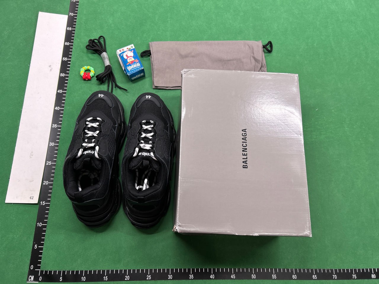  Balenciaga Track - 5