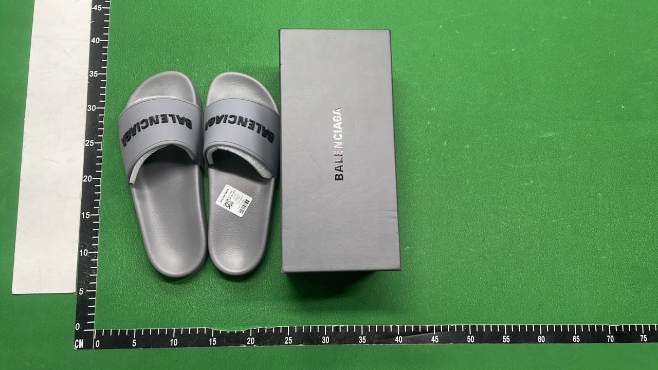  Balenciaga ESS Slides  - 4