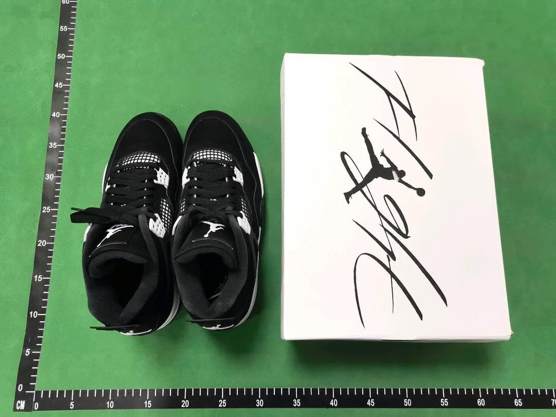  Jordan 4 White Thunder - 2