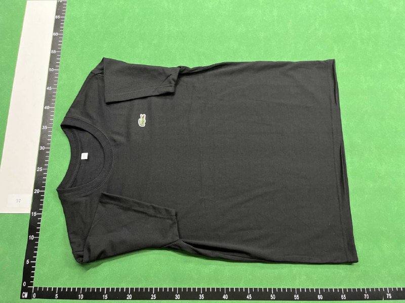  Lacoste T-shirt  (39 CP) - 2