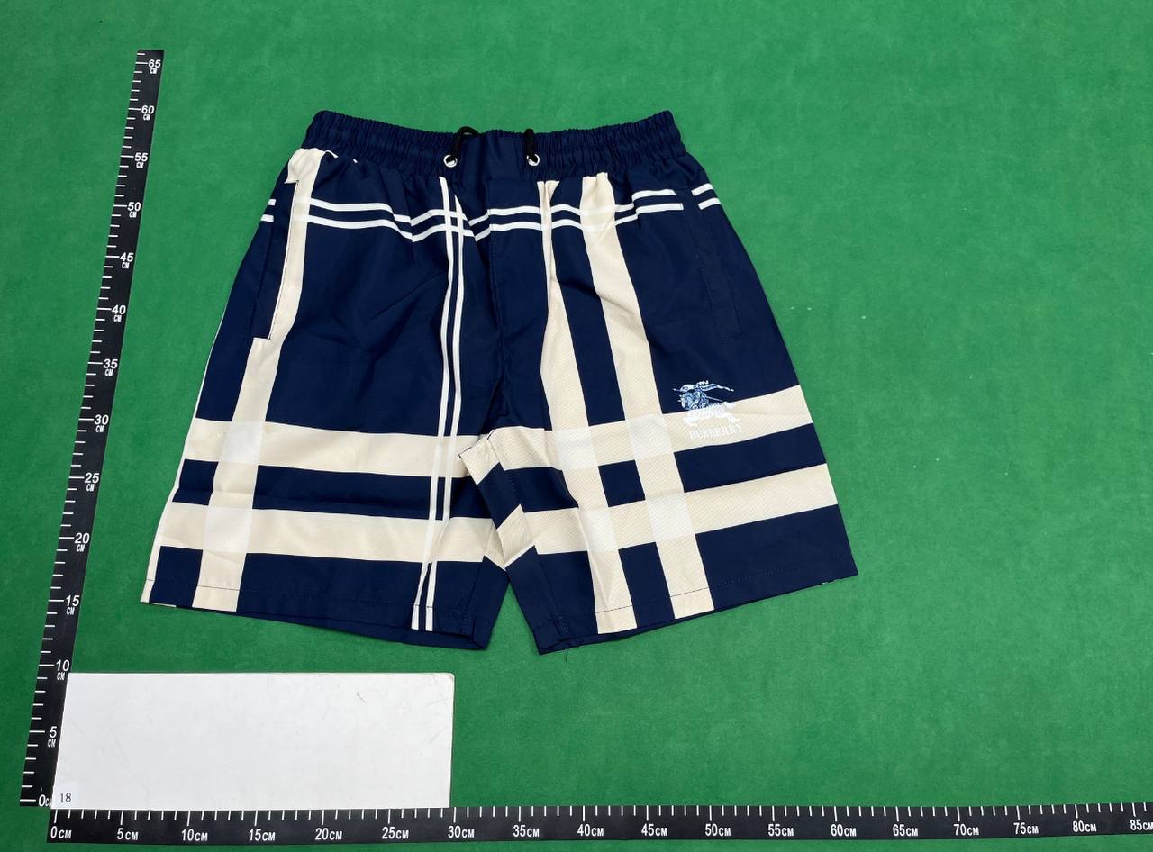  Burberry Shorts - 4