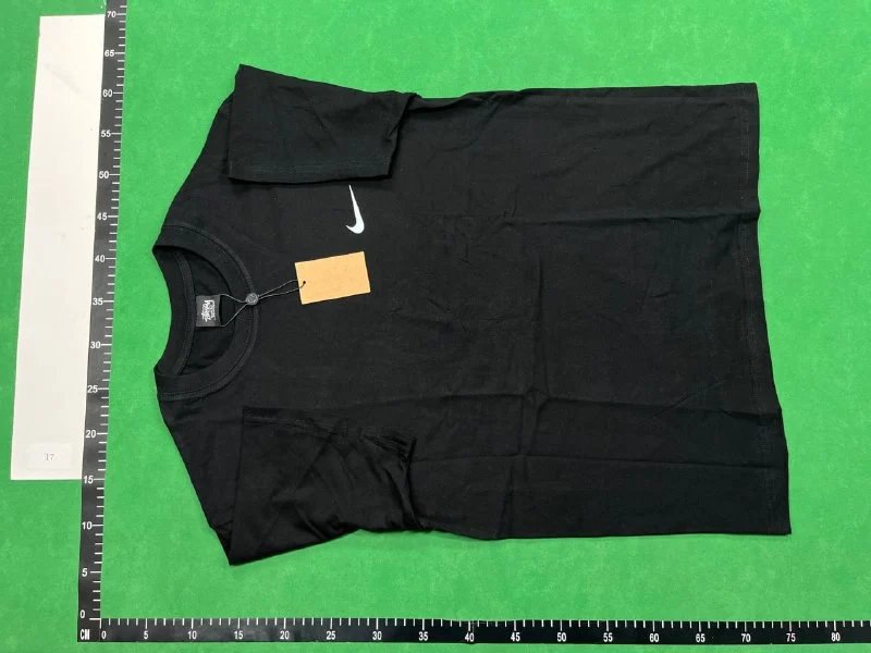  Stussy T-shirts - 2