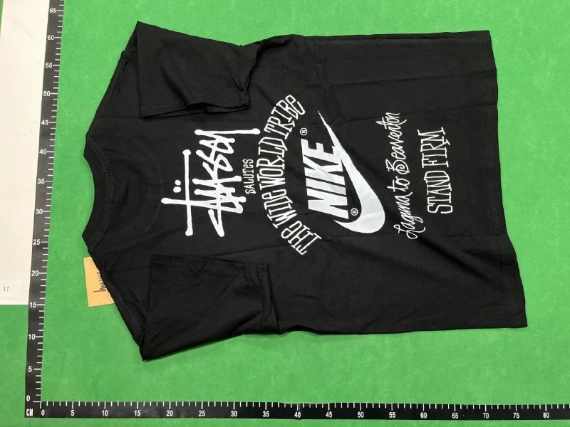  Stussy T-shirts - 3