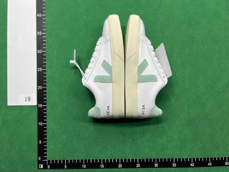 VEJA white shoes              VEJA white shoes                                                                                                                                                           - 2