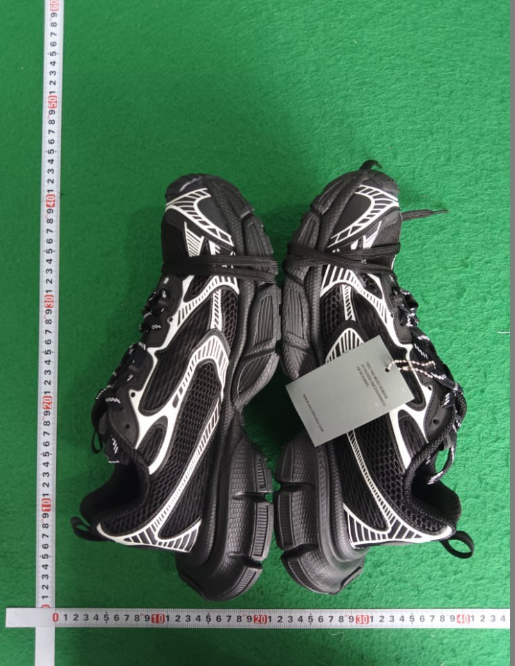 Balenciaga 3XL - 3