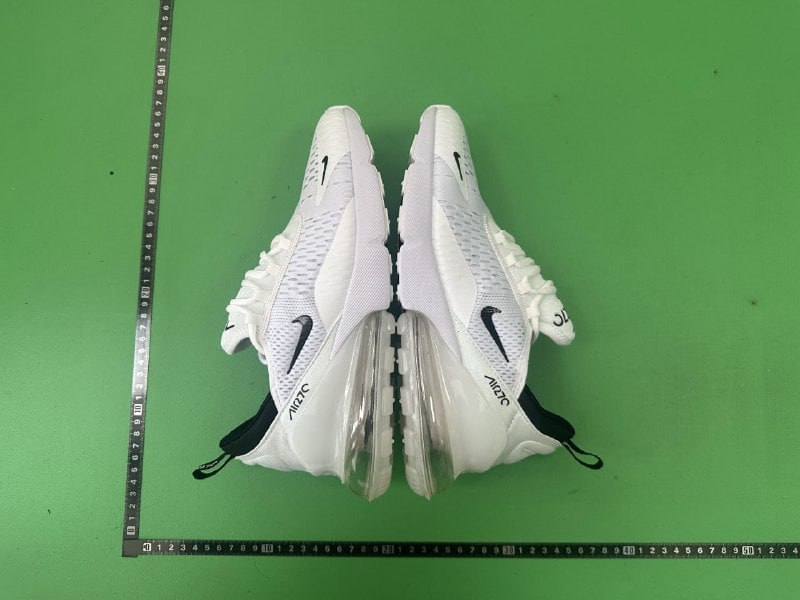 NIKE AIR MAX 270 - 3