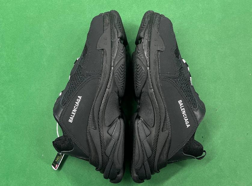 Balenciaga Triple S Top version - 2