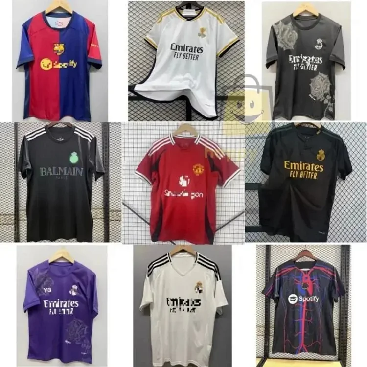 Football T-shirt  (40 CP)