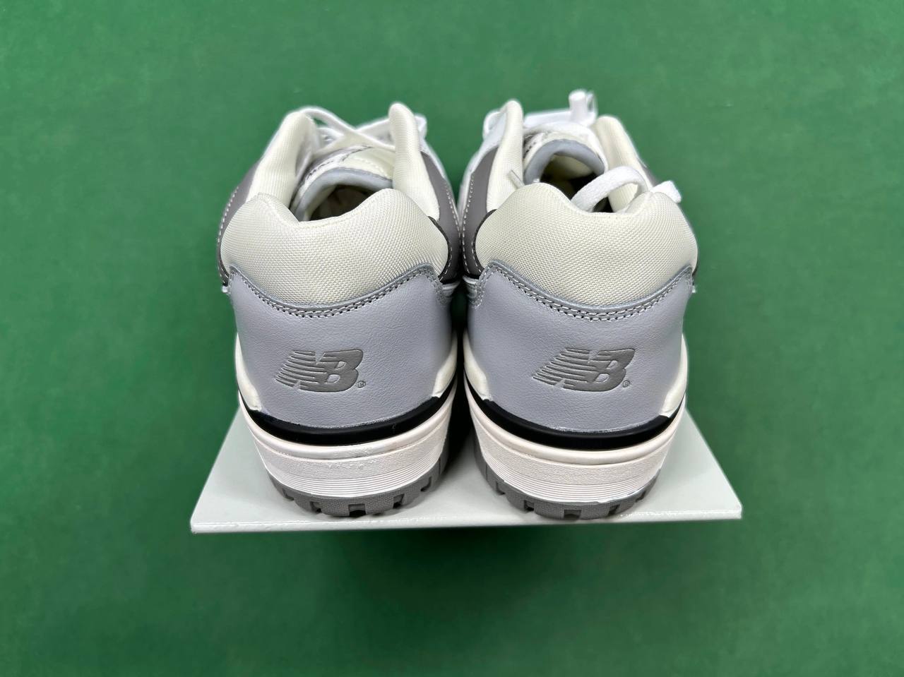 New Balances 550 shoes - 4