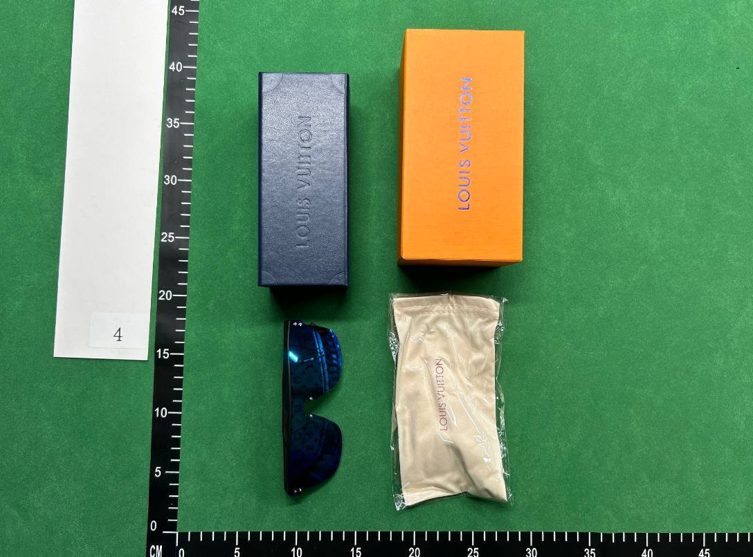 LV SUN GLASSES - 2