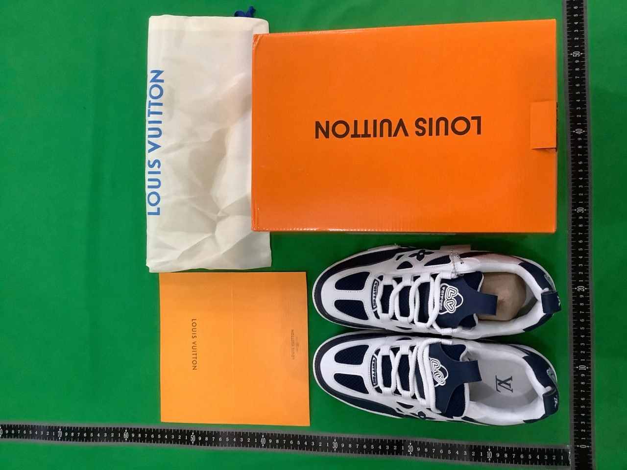 LV Louis Vuitton Trainer Shoes Sneakers - 2