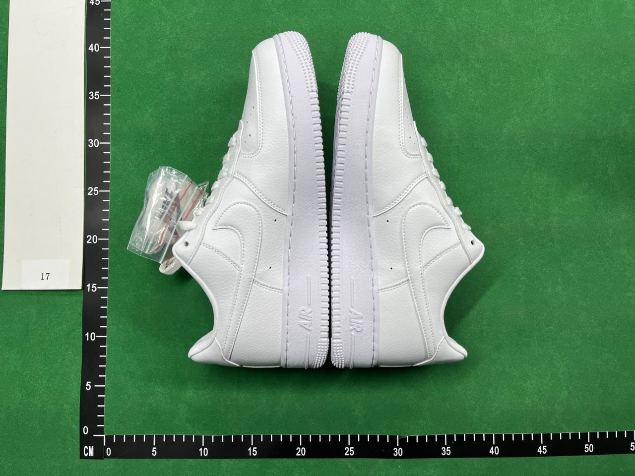 NIKE Air Force 1 - 2
