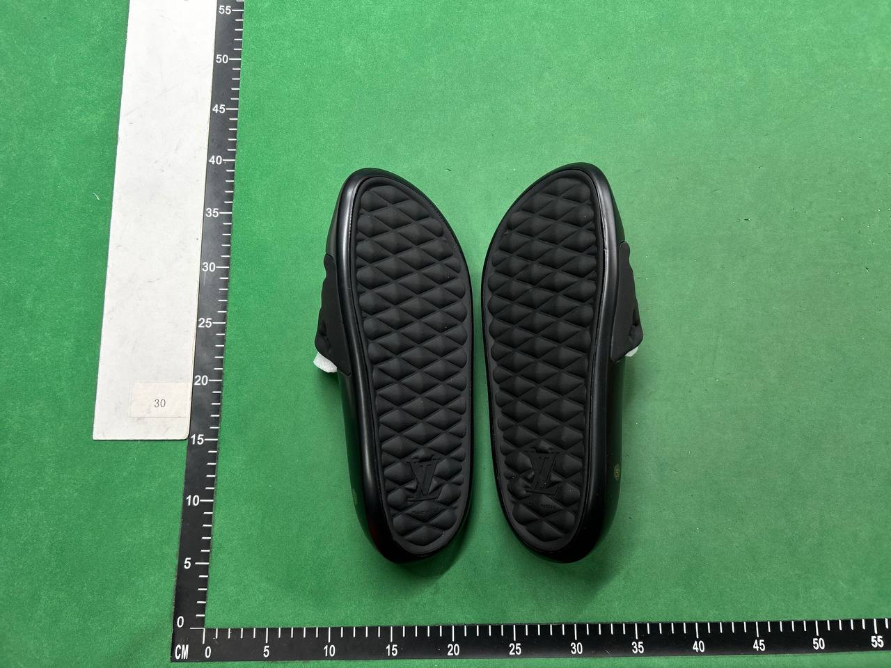 LOUIS VUITTON SLIDES - 5
