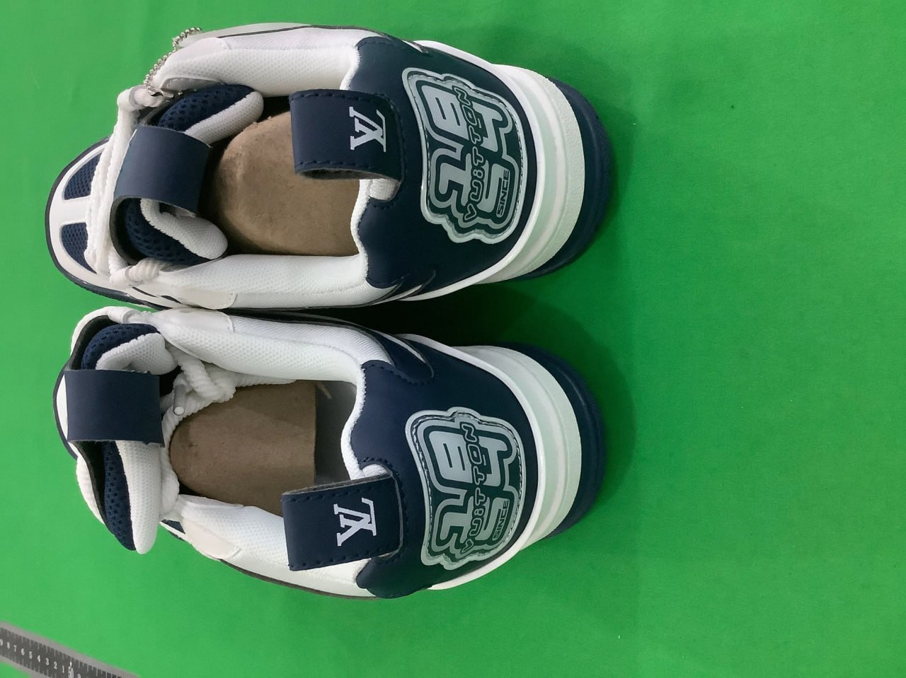 LV Louis Vuitton Trainer Shoes Sneakers - 4
