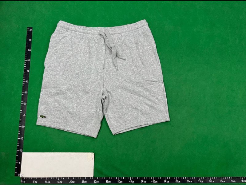  Lacoste shorts  (7 CP) - 2