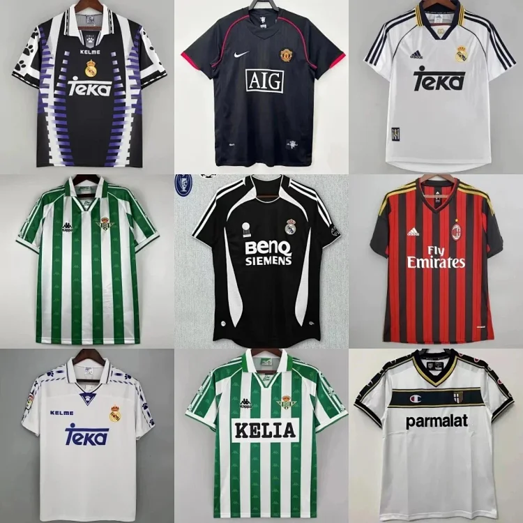 Football T-shirt (39 CP)