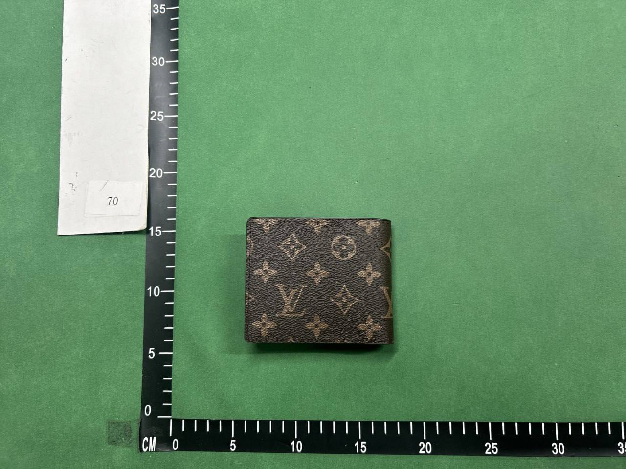  lv wallet  ( 12 colors ) - 3