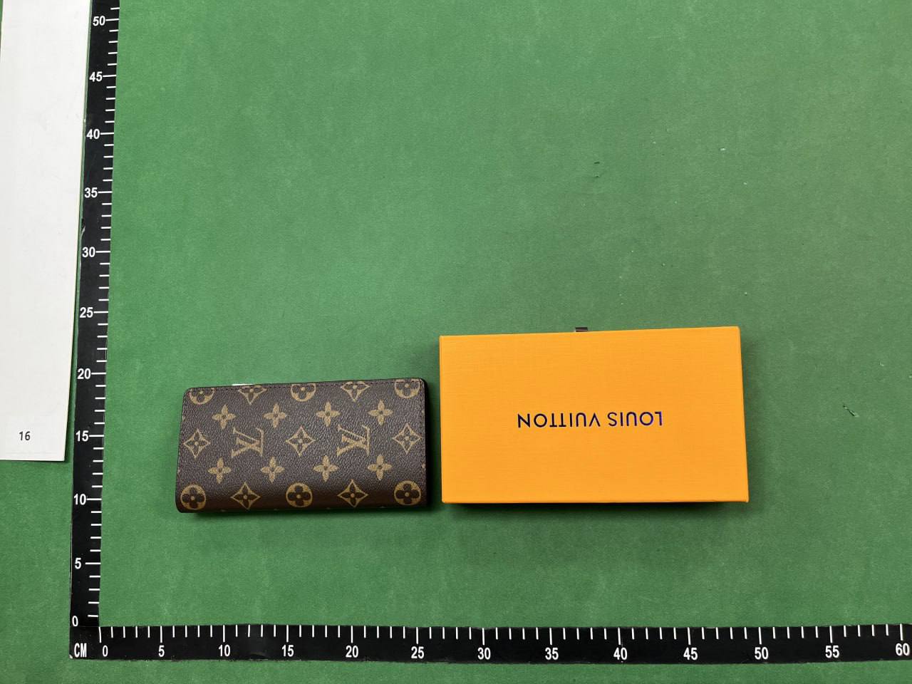  lv wallet  ( 12 colors ) - 4