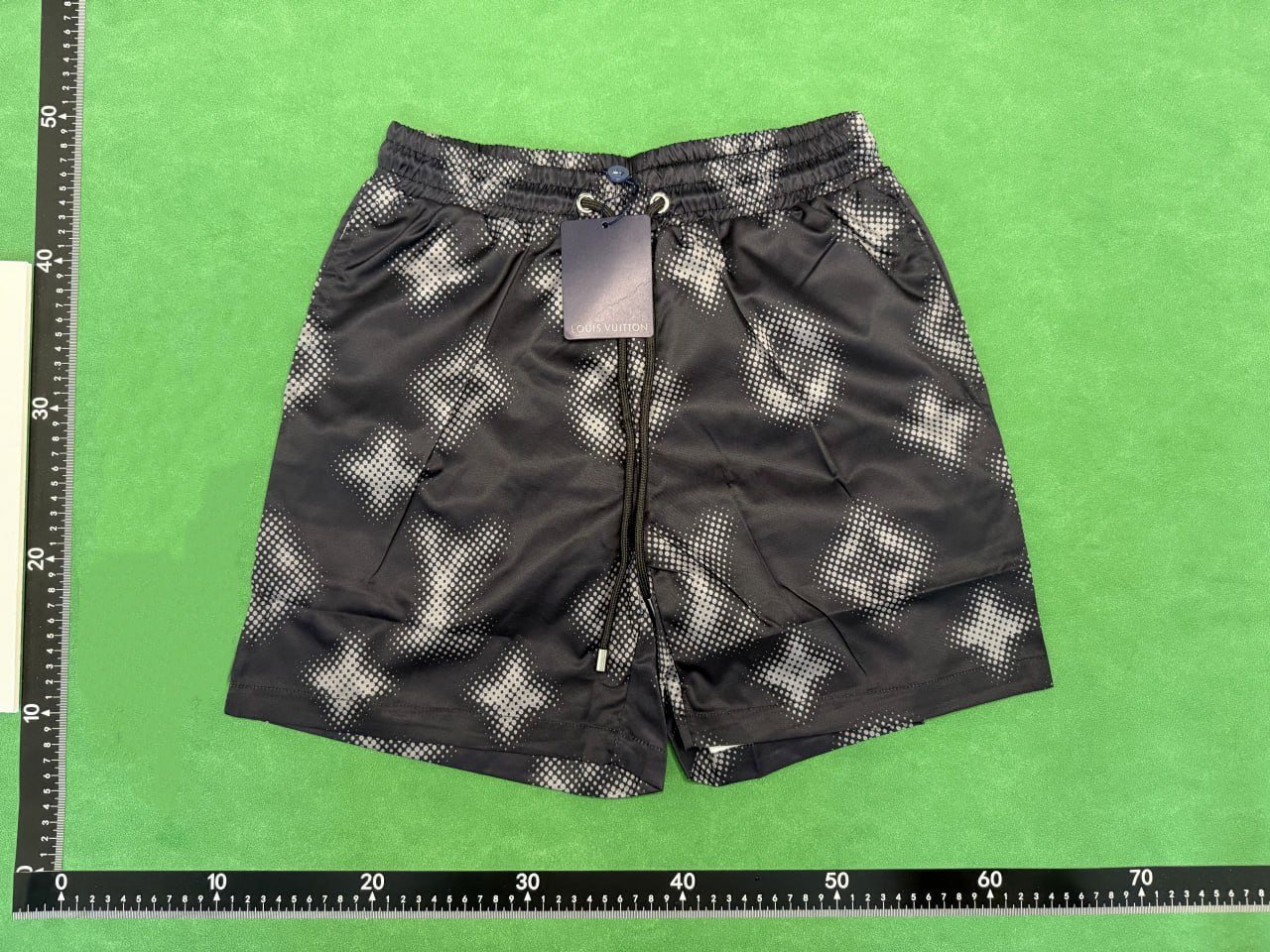 LV DIor  shorts  Swimshort and Short sleevet-shirt - 3