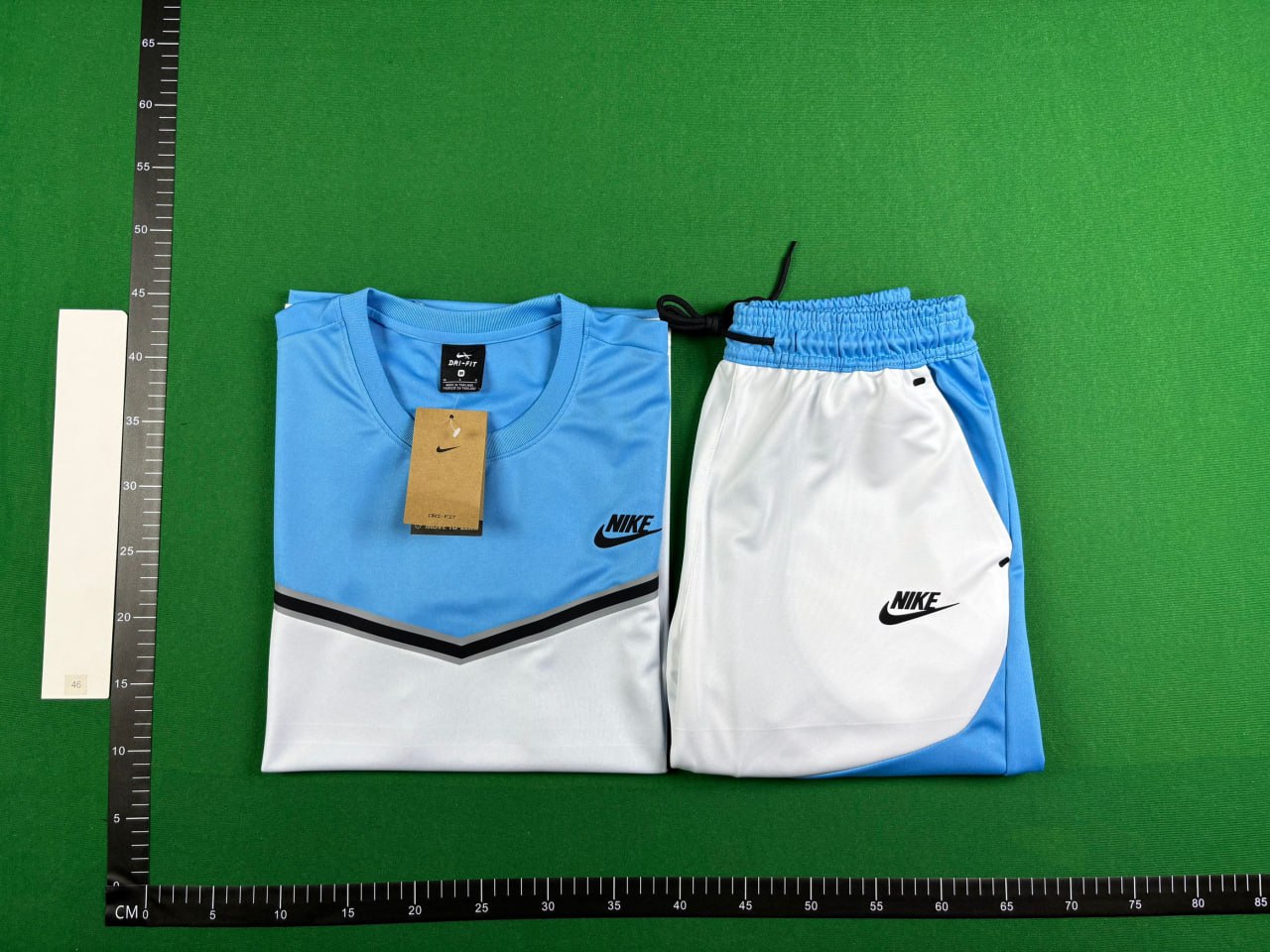 Nike Short Sleeve Set - 4