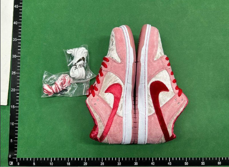 Nike Dunks (Enter the store for more styles) - 2