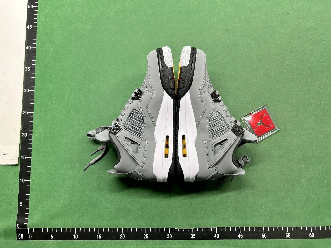  AJ4 - 4