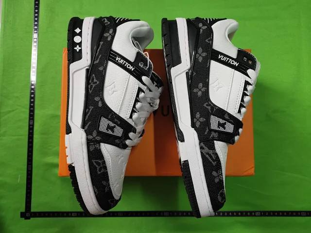 NIKE SHOES - 5