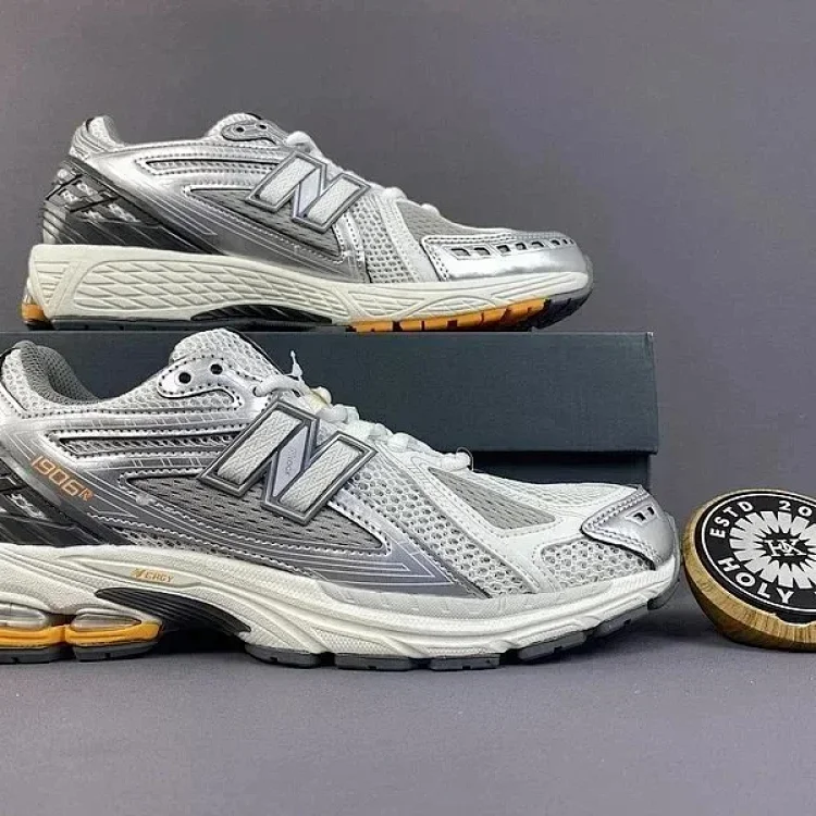 New Balance 1906