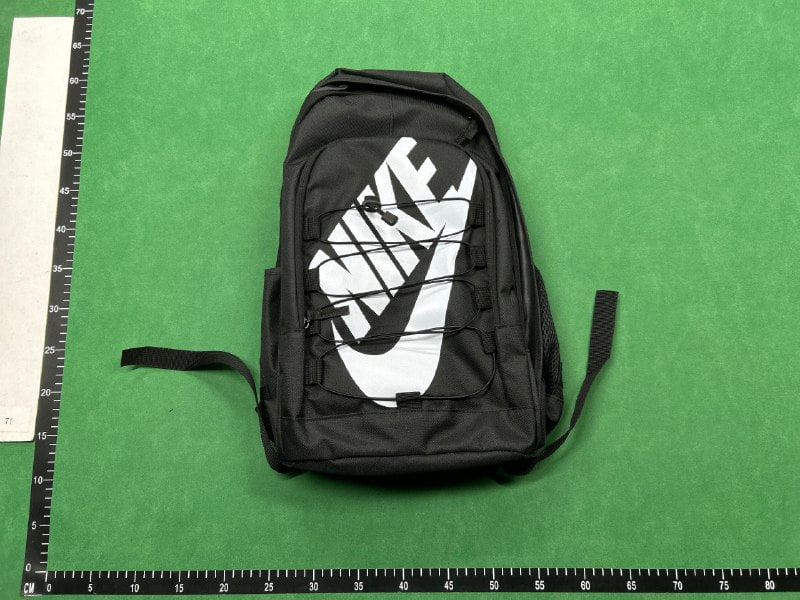 Nike bag    (25 CP) - 2