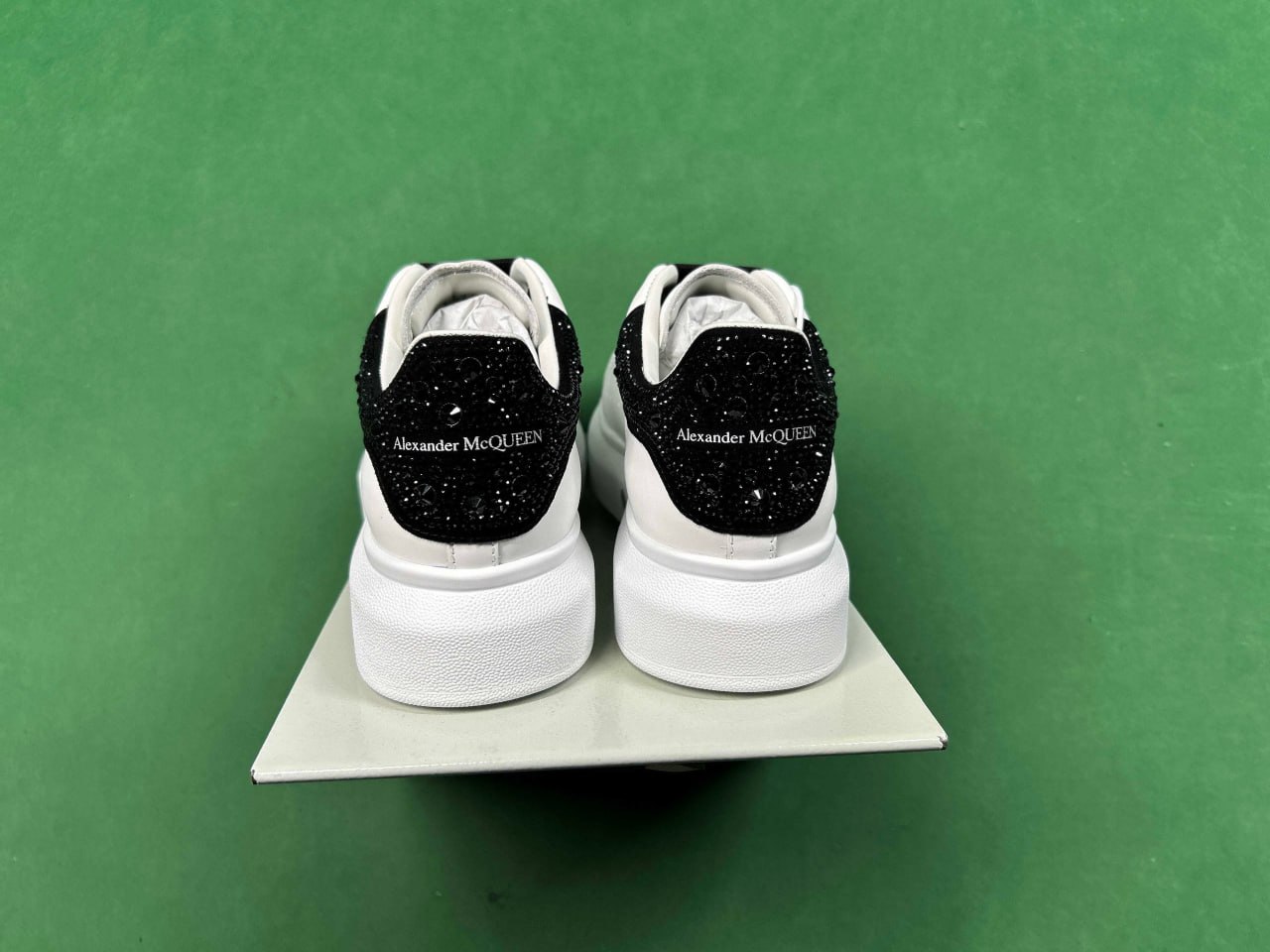 McQueen                                                                                                          - 5