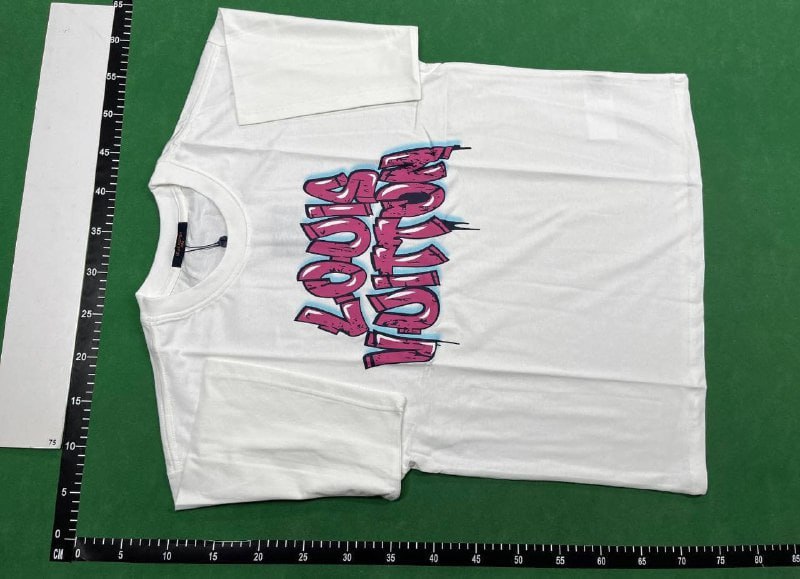 Louis Vuitton T-shirt  (40 CP) - 5