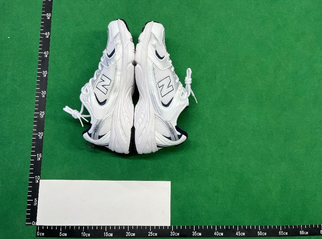  New Balances 530 shoes - 2