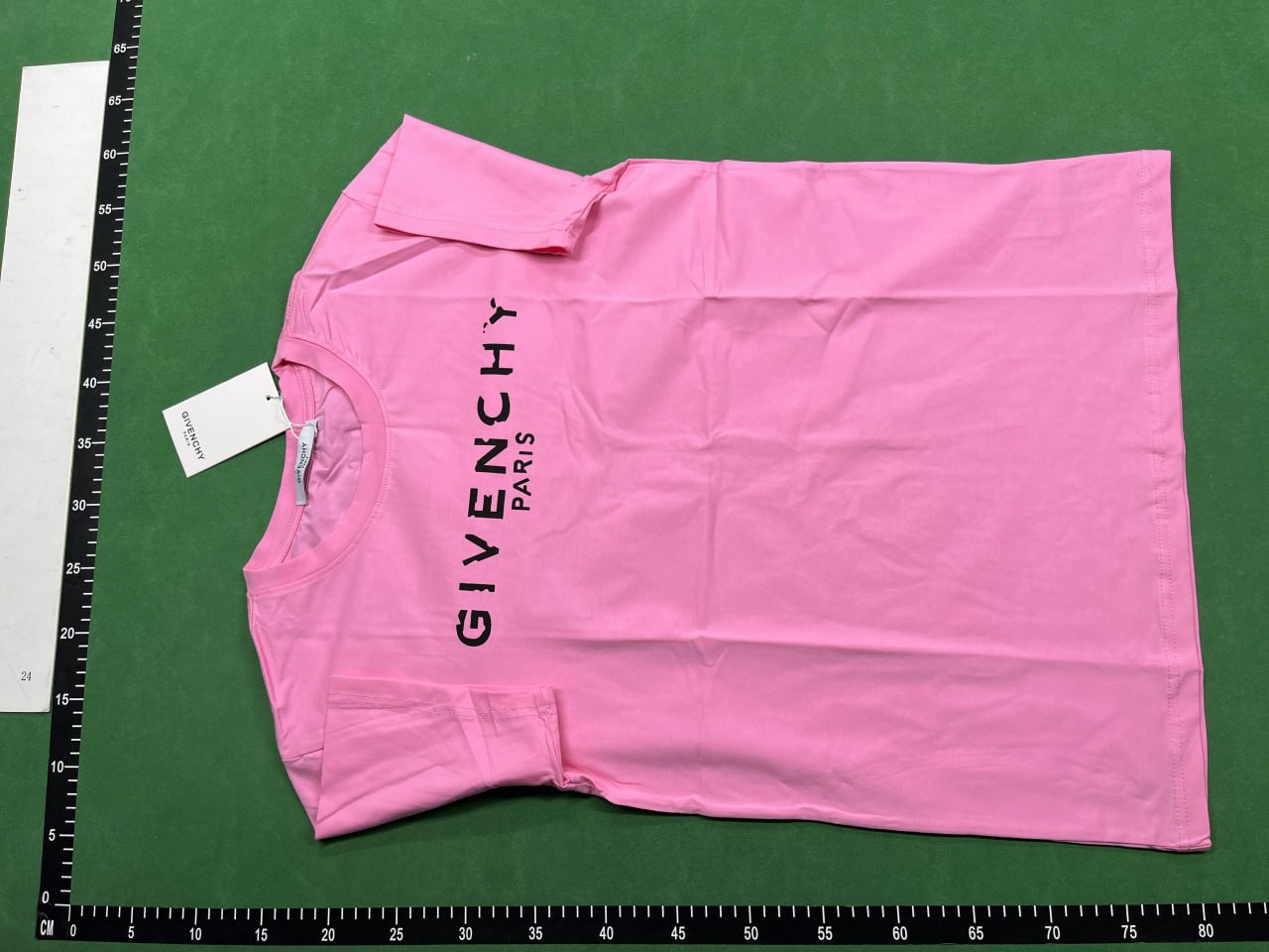  Givenchy T-shirt - 2