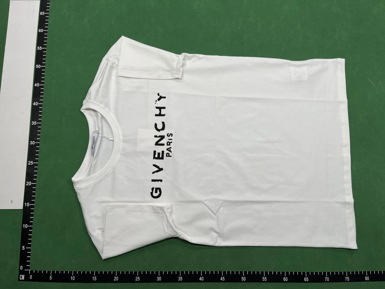  Givenchy T-shirt - 4