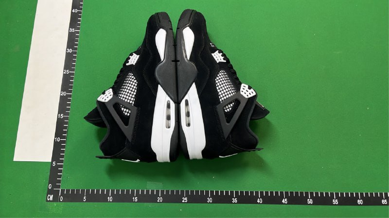 Air Jordan 4  (40 CP) - 4