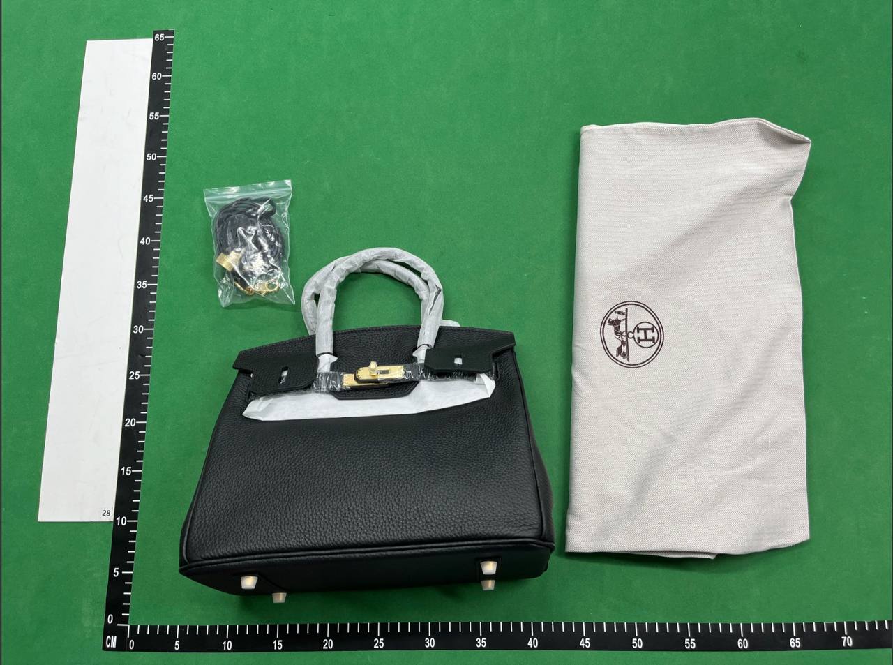  Louis Vuitton minibag - 2