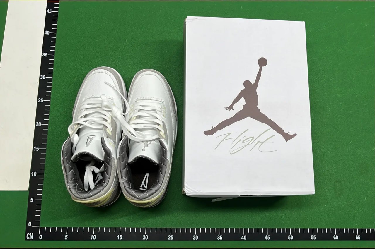 Air Jordan 3 - 4