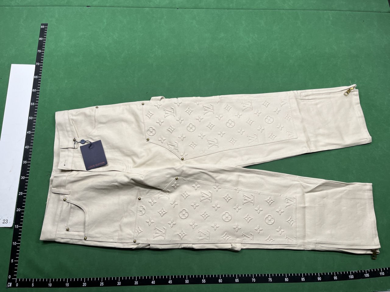  LV Pants  LV  jeansLV shorts - 4