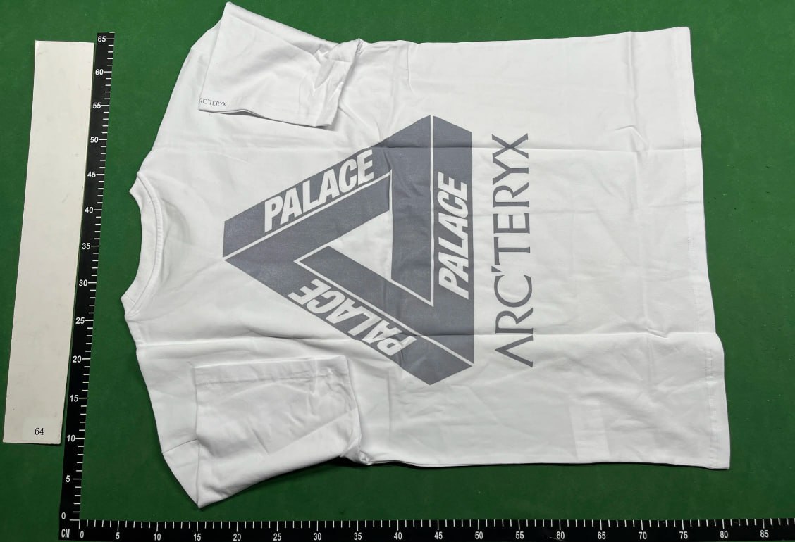 palace T-shirt - 3