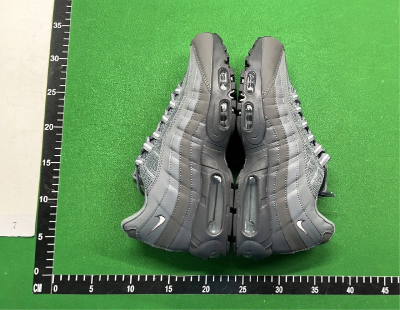 NIKE AIR MAX 95 - 3