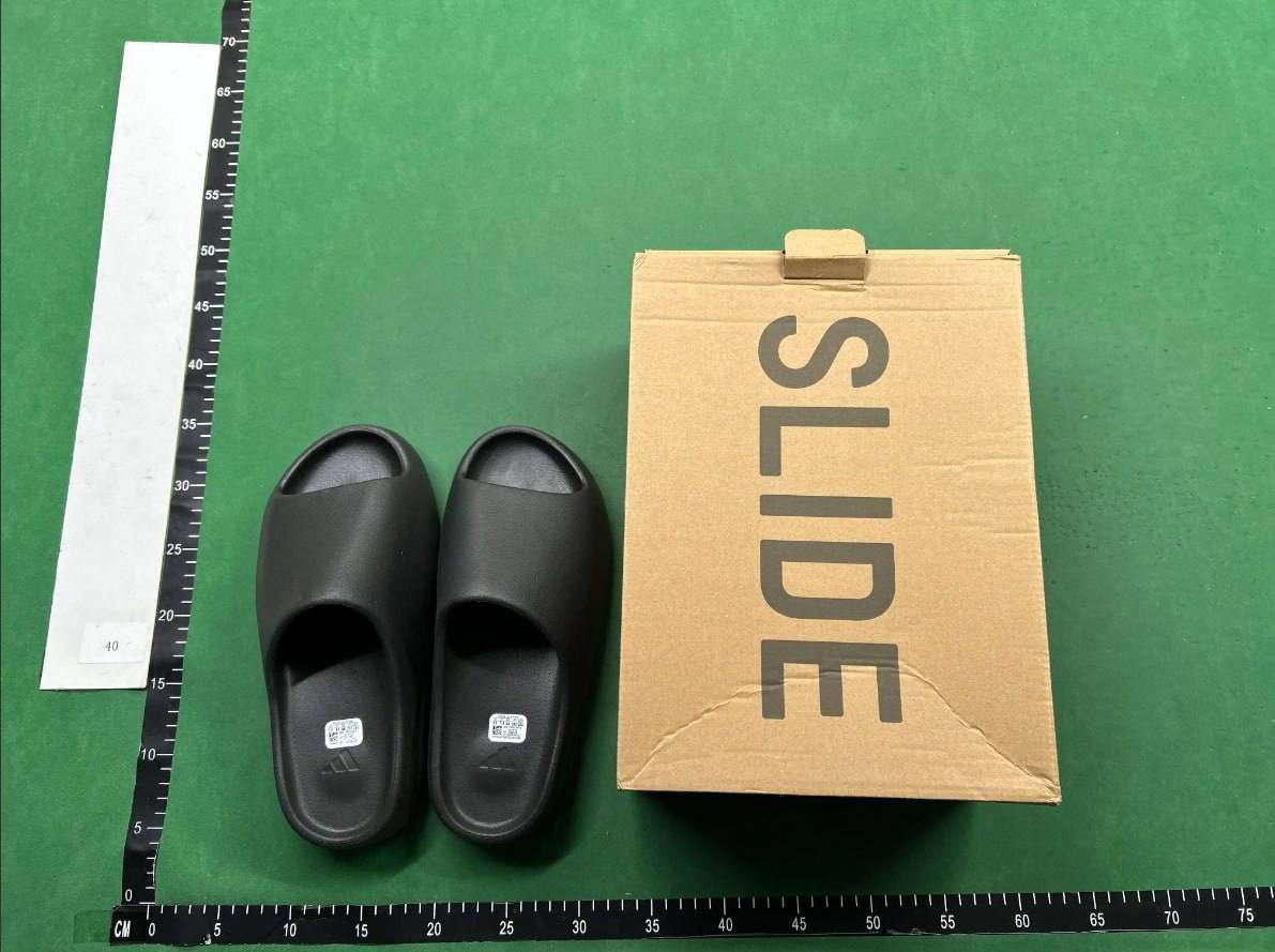 Yeezy slippers  - 3