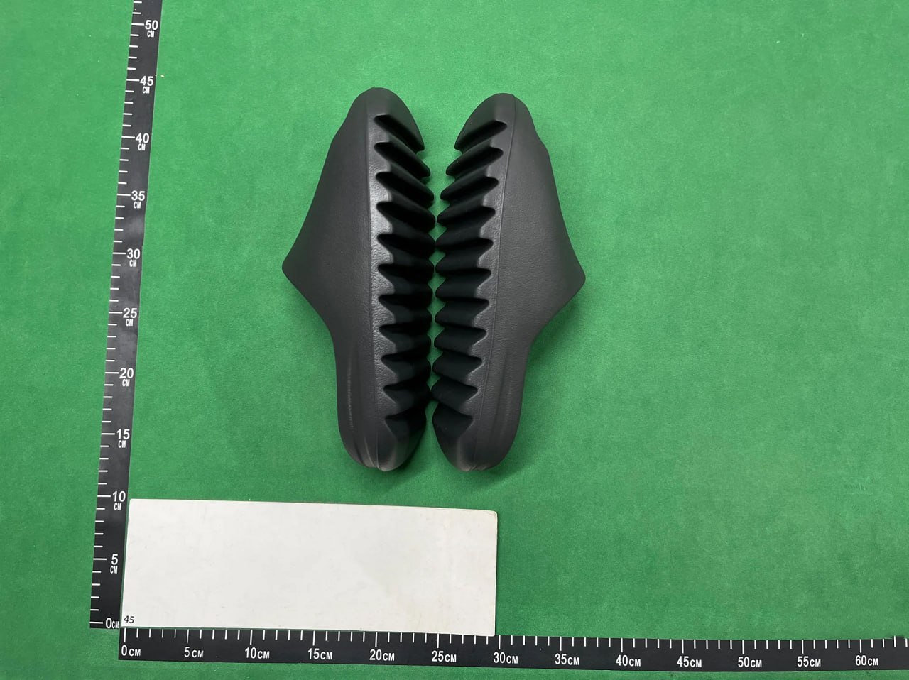  Adidas Yeezy slippers - 5