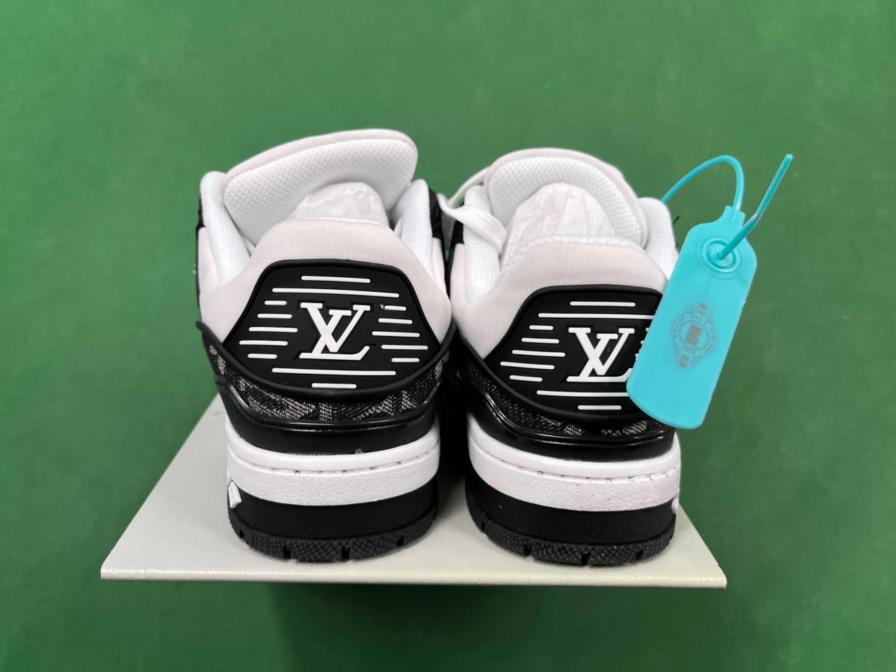  Louis Vuitton Loafers - 4