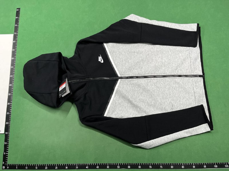  Nike Tech Fleece Suit - 3