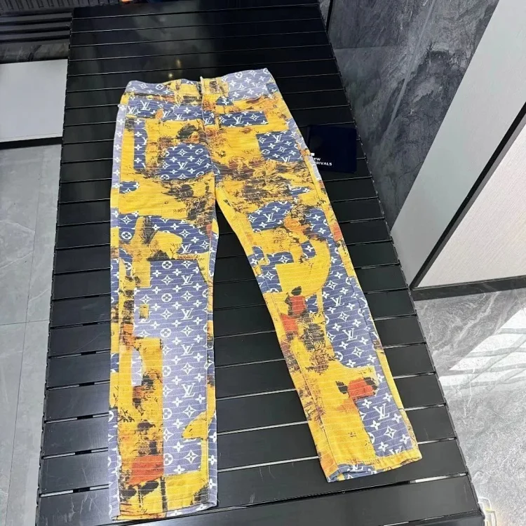  Louis Vuitton Monogram Print Jeans [10 styles]