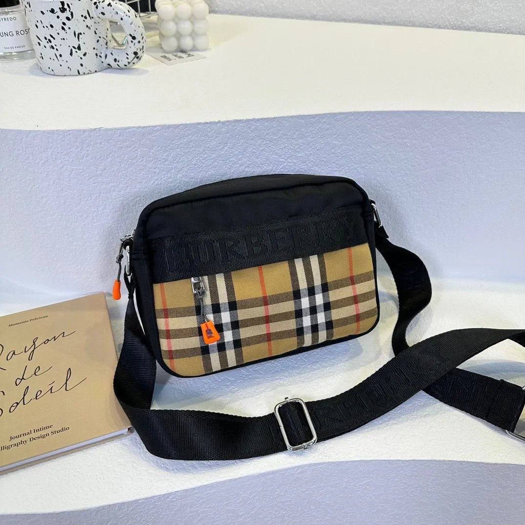 Burberry Bag - 4
