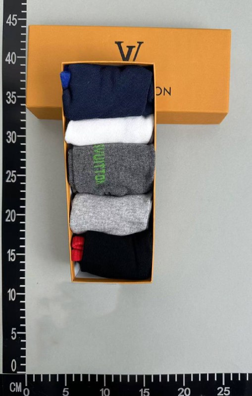 LOUIS VUITTON Socks - 3