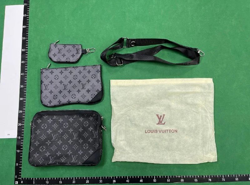 LV Trio Bag  - 4