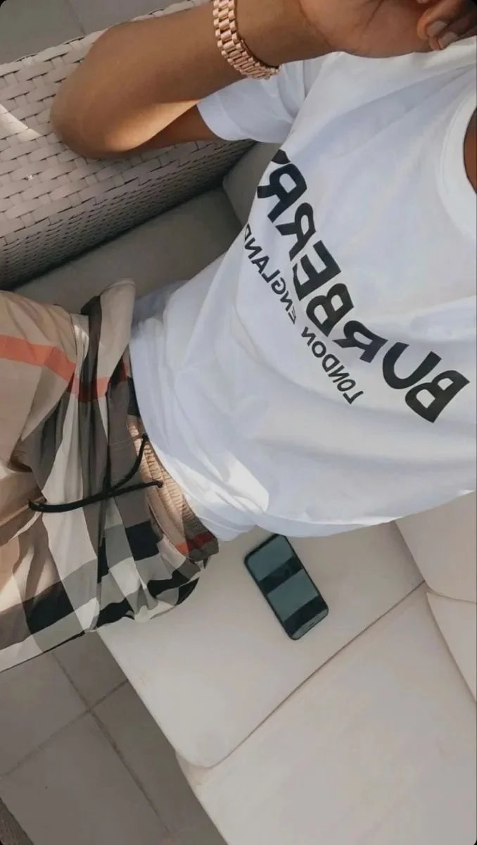 Burberry T-Shirt - 5