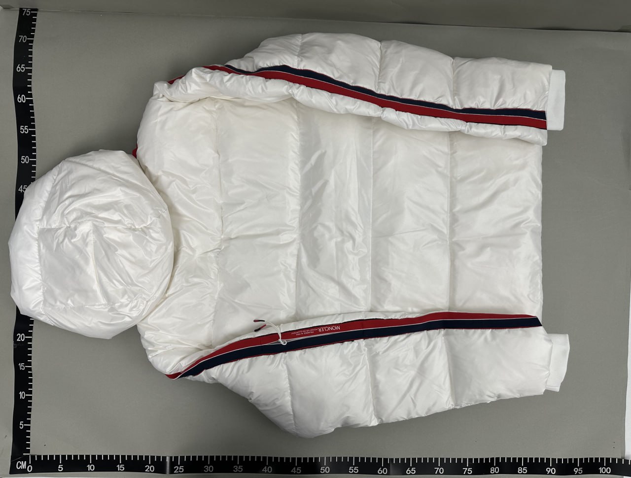 Moncler Coat - 3